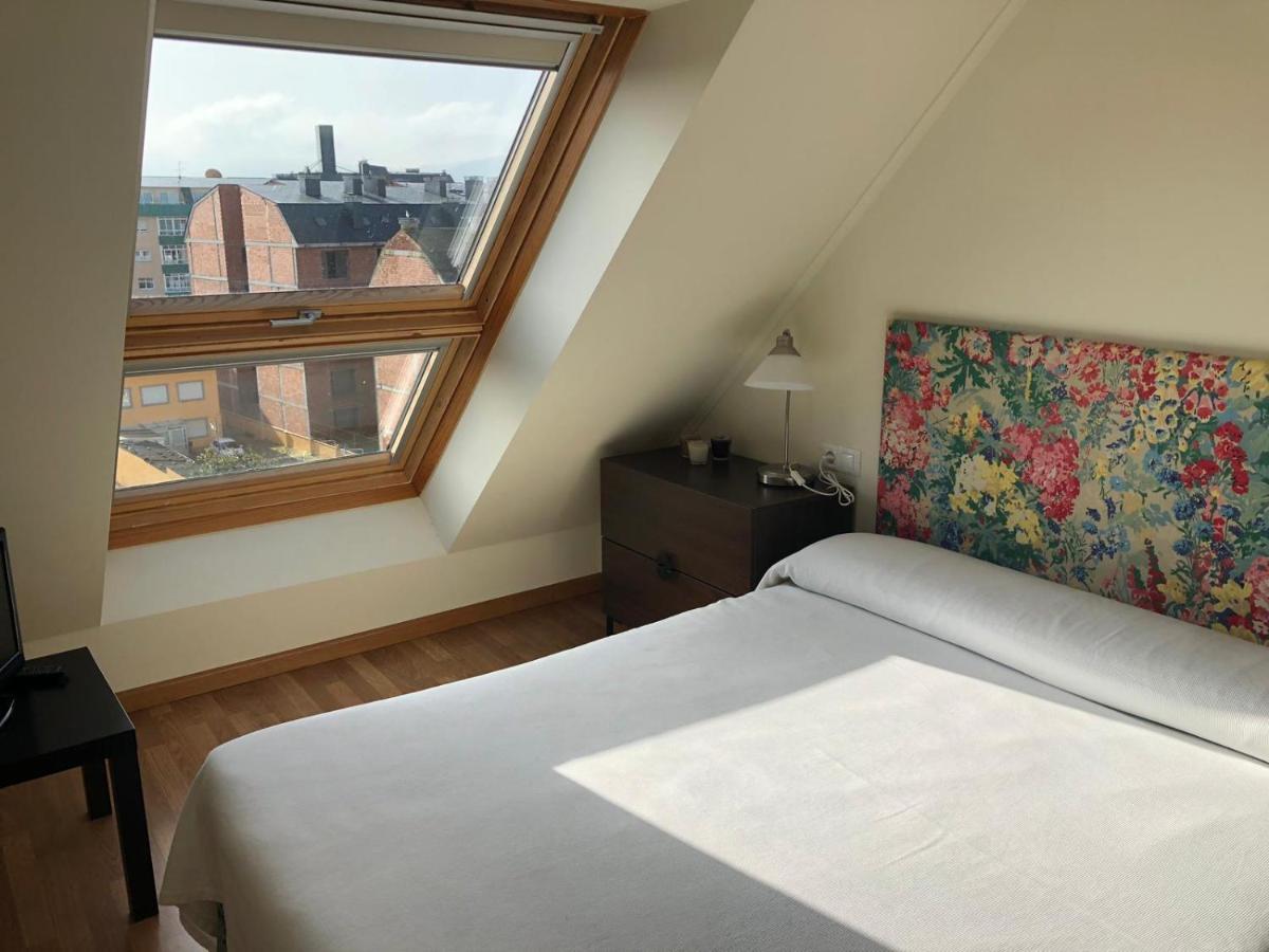 Apartamento Para 6 Personas Con Piscina Y Paddle Foz Kültér fotó