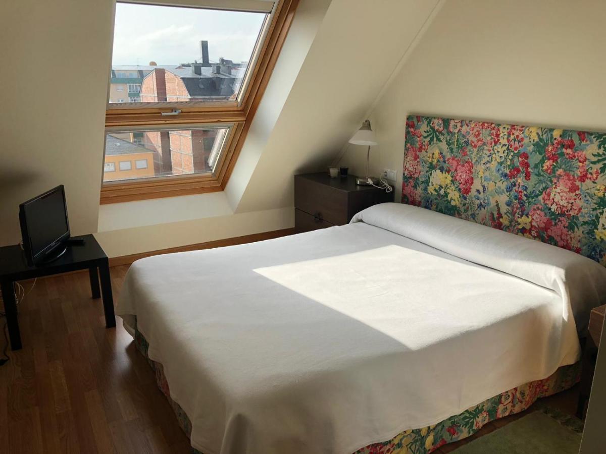 Apartamento Para 6 Personas Con Piscina Y Paddle Foz Kültér fotó
